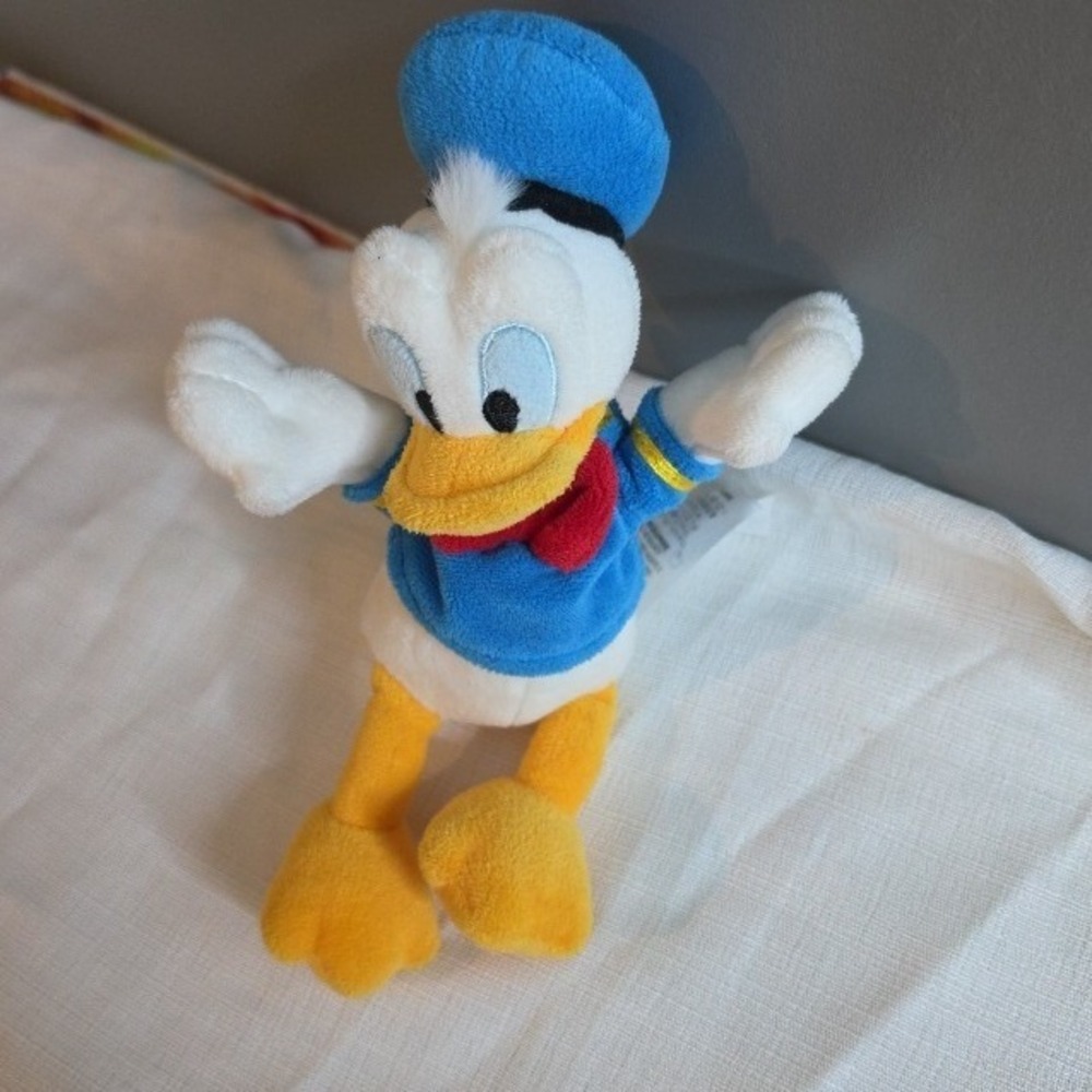 Disney Store Donald Duck 8 Inch Bean Bag Plush Classic Sailor Suit Toy